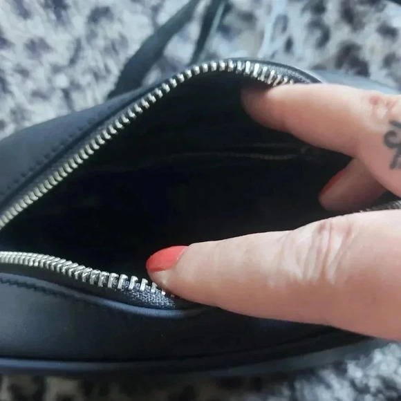 Caroline Neron | Opera Navy Crossbody Leather Mini Camera Bag with Tassel - Picture 6 of 15